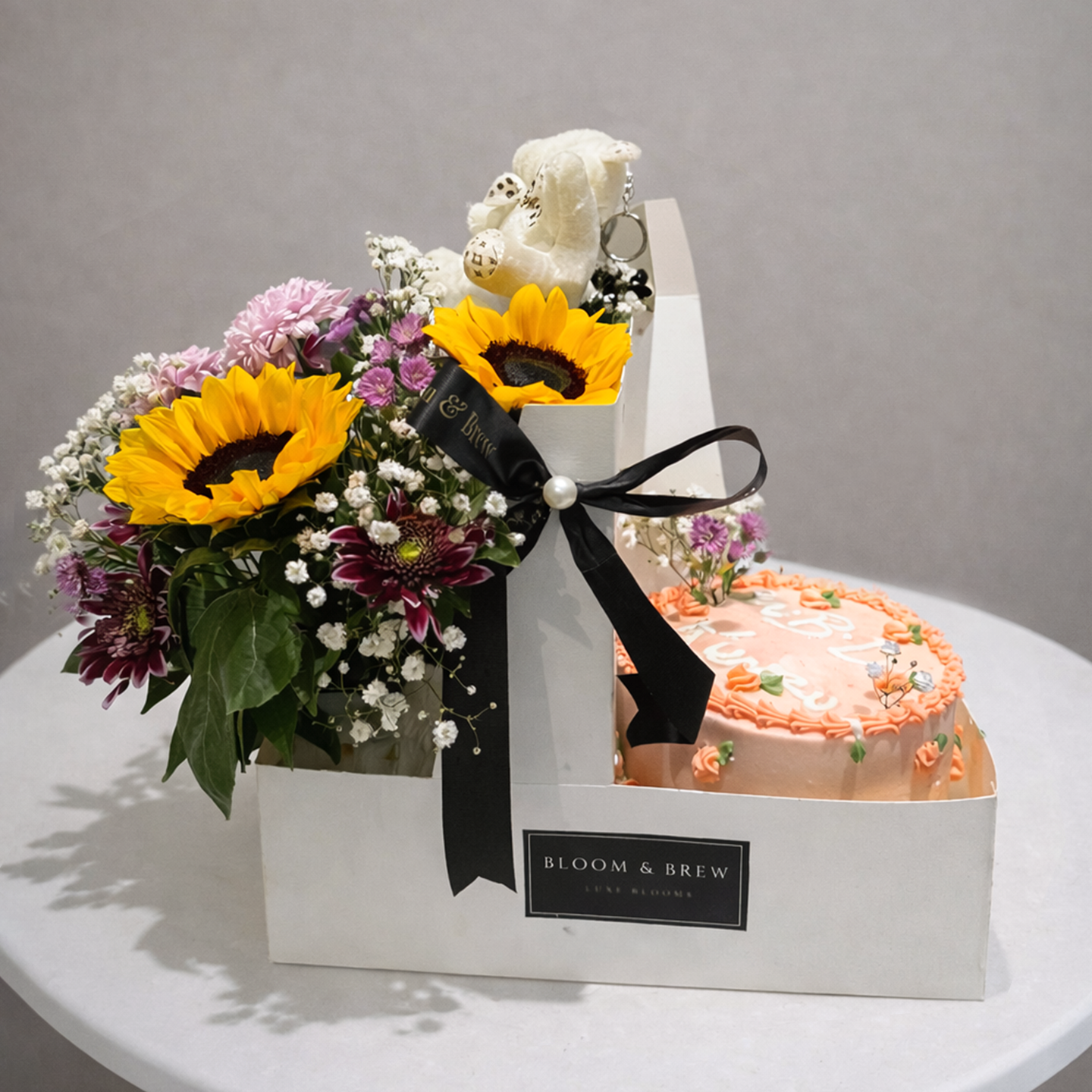 Premium Bloom and Cake Carrier